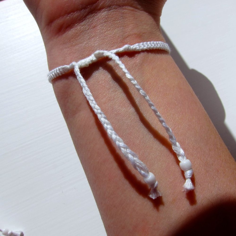 Handmade Clay Bead Evil Eye Macrame Bracelet - Picture 5 of 6